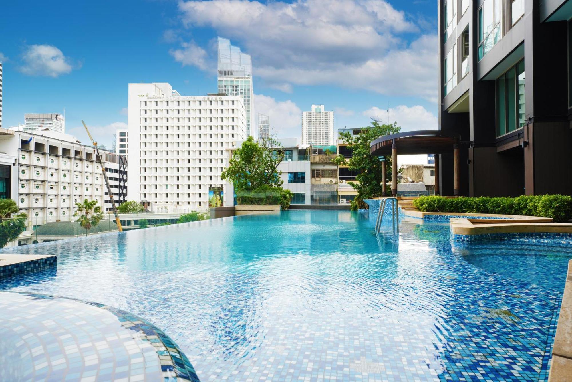 The Rich Residence Sukhumvit Nana Bangkok Exterior photo